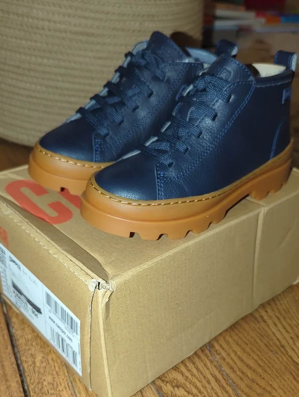 NWT Camper Brutus Kids Sella Hypnos Blue Navy Lace-Up Ankle Boots, Tan Sole